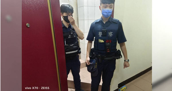 警方協助偵辦疑似棄養致寵物死亡案件。（圖／新北動保處提供）