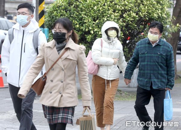 ▲▼天氣 強烈大陸冷氣團 寒流 低溫 寒冷 冬衣。（圖／記者屠惠剛攝）