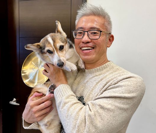 d7435760 ▲揪團20隻犬貓「新北到府施打疫苗」 2024絕美「寶石藍頸牌」登場。(圖/新北市動保處提供)