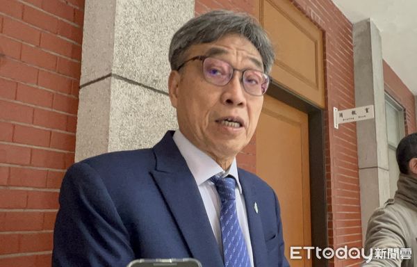 ▲農業部長陳駿季2024年6月在立法院表態，因寵物溝通師缺乏科學證據支持，恐引發消費爭議，將訂定開業指引納管。（圖／記者楊惠琪攝）
