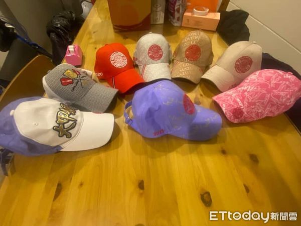 傑克羅素犬橘子專屬轎子繞境。（圖／飼主@orange113323提供）